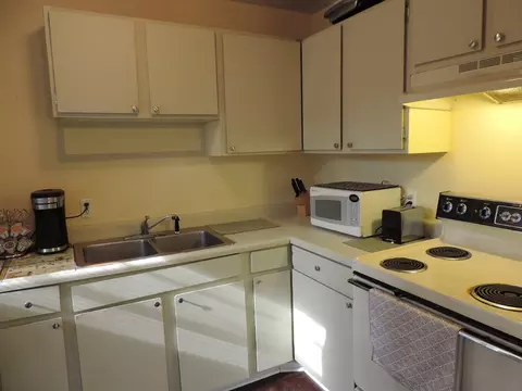 8 Kramer Pl, Durham, NC 27703 photo 14