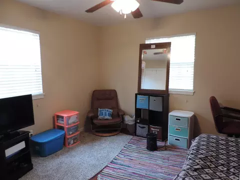 8 Kramer Pl, Durham, NC 27703 photo 9