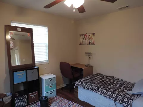 8 Kramer Pl, Durham, NC 27703 photo 8