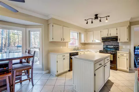 24 Swallows Ridge Ct, Durham, NC 27713 photo 9