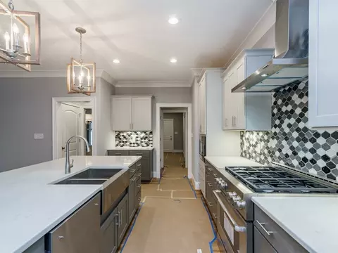 404 Stacy St, Raleigh, NC 27607 photo 10