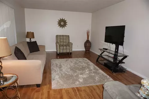 2216 Gentry Dr, Durham, NC 27705 photo 2
