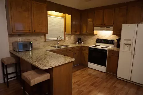 2216 Gentry Dr, Durham, NC 27705 photo 6