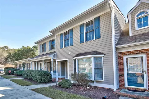131 Forest Oaks Dr, Durham, NC 27705 photo 2