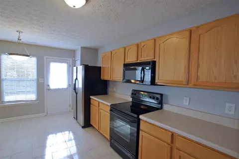 904 Bowler Dr, Durham, NC 27703 photo 6