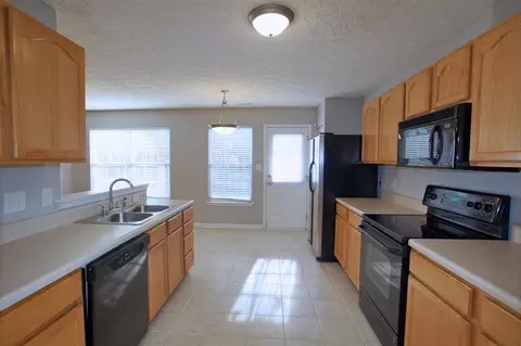 904 Bowler Dr, Durham, NC 27703 photo 5