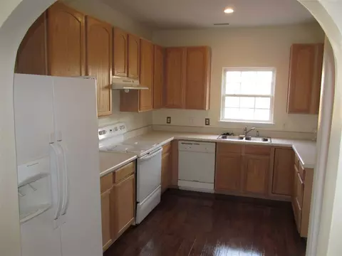 1911 Spring Creek Dr, Durham, NC 27704 photo 9