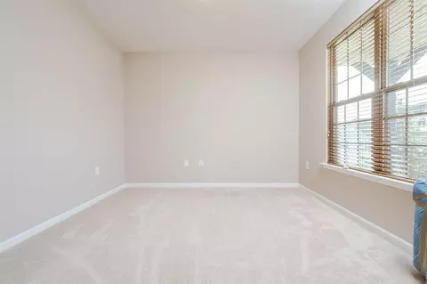 621 Hiddenbrook Dr, Durham, NC 27703 photo 6