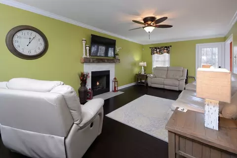 10 Chartwell Ct, Durham, NC 27703 photo 4