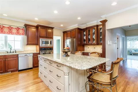 100 S Devimy Ct, Cary, NC 27511 photo 9