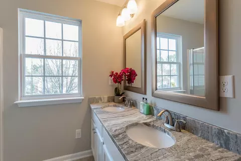 408 Summer Breeze Dr, Durham, NC 27704 photo 6