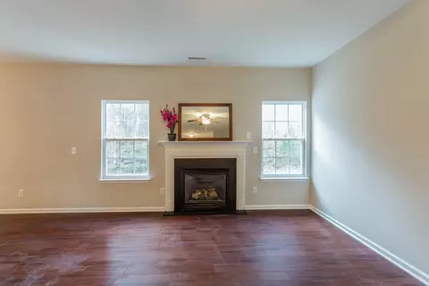 408 Summer Breeze Dr, Durham, NC 27704 photo 3