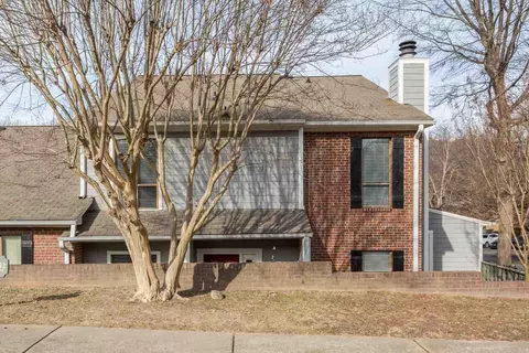 202 Clancy Cir, Cary, NC 27511 photo 2