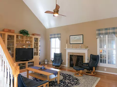 100 Cedarpost Dr, Cary, NC 27513 photo 5