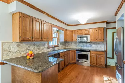 5 Sinclair Cir, Durham, NC 27705 photo 7