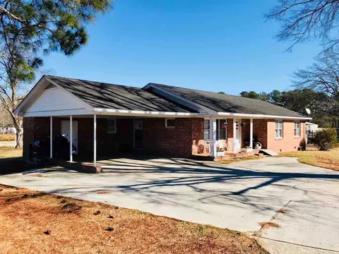 988 Benson Hardee Rd, Benson, NC 27504 photo 1