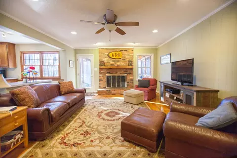 719 Clarion Dr, Durham, NC 27705 photo 5