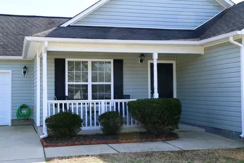 200 Deebeau Ln, Selma, NC 27576 photo 2