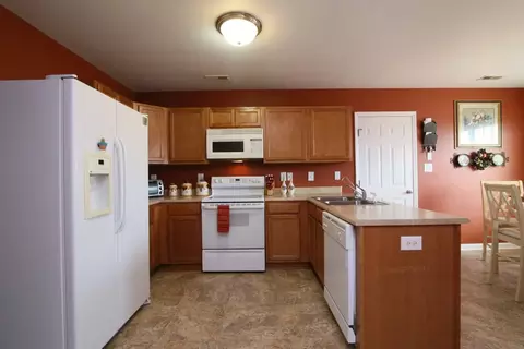 200 Deebeau Ln, Selma, NC 27576 photo 8