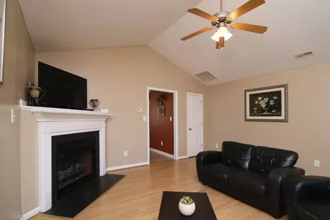 200 Deebeau Ln, Selma, NC 27576 photo 7