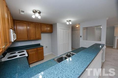 305 Glen Echo Ln #E, Cary, NC 27518 photo 7