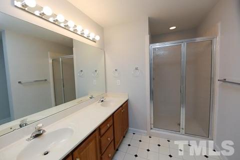 305 Glen Echo Ln #E, Cary, NC 27518 photo 9