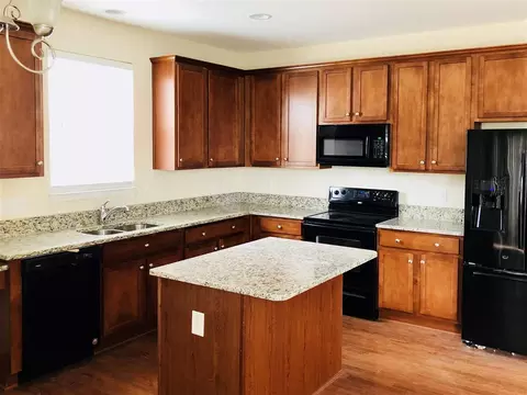1004 Oak Park Dr, Durham, NC 27703 photo 5