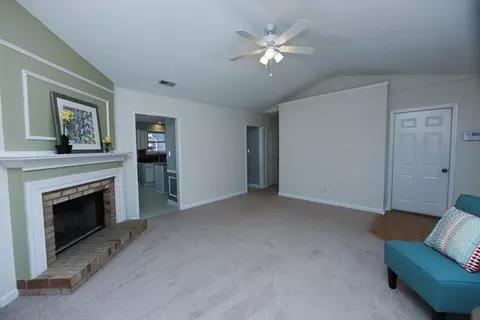 3 Windsor Glen Dr, Durham, NC 27703 photo 6