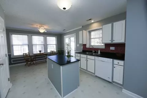 3 Windsor Glen Dr, Durham, NC 27703 photo 11