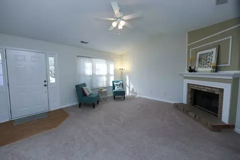 3 Windsor Glen Dr, Durham, NC 27703 photo 4