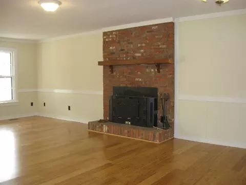 161 Ormond Ln, Selma, NC 27576 photo 4