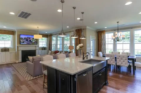 512 Cedar Ridge Rd, Cary, NC 27513 photo 3