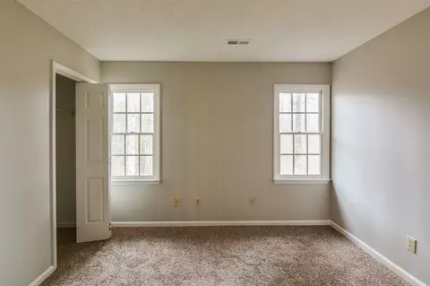 608 Chadbourne Dr, Durham, NC 27703 photo 23