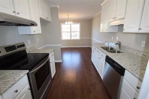 108 Lansing Dr, Benson, NC 27504 photo 9