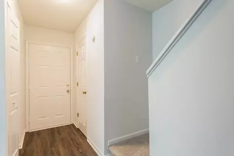 8 Providence Ct, Durham, NC 27705 photo 5
