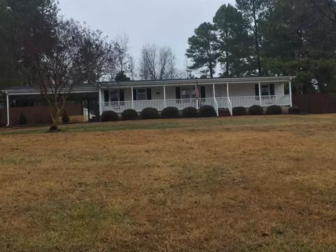 300 Grace Rd, Benson, NC 27504 photo 1