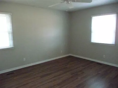 6009 Baird St, Durham, NC 27712 photo 11