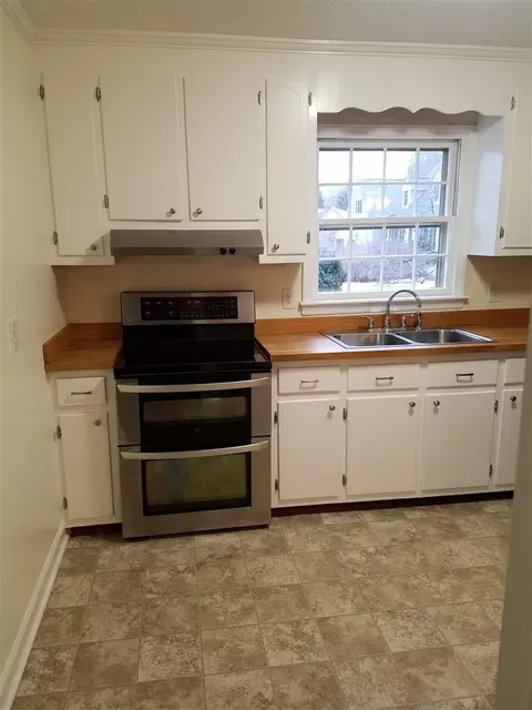 112 Tracy Trl, Durham, NC 27712 photo 5