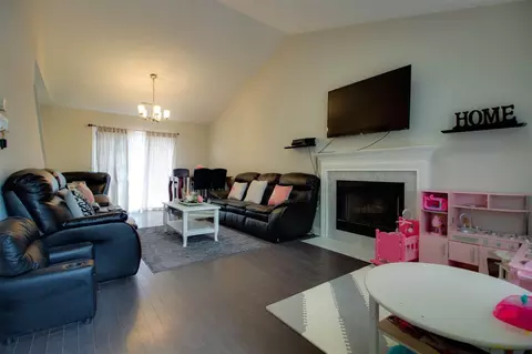 520 E Carver St, Durham, NC 27704 photo 6