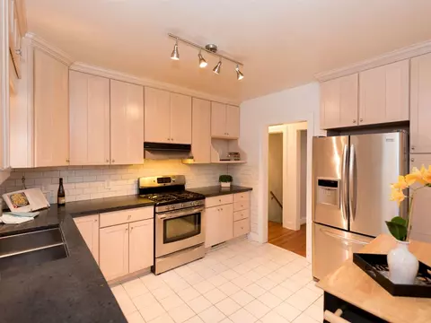 404 E Markham Ave, Durham, NC 27701 photo 7