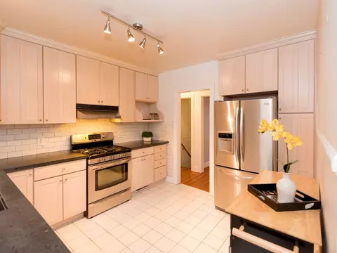 404 E Markham Ave, Durham, NC 27701 photo 5