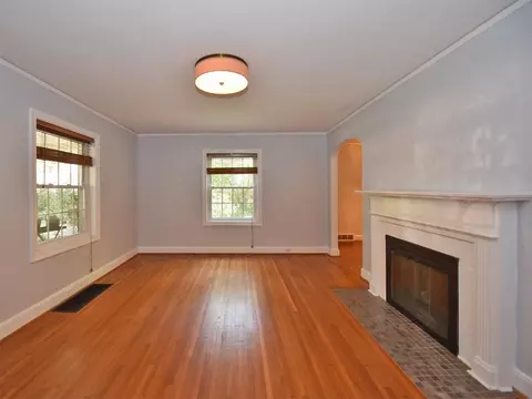 404 E Markham Ave, Durham, NC 27701 photo 11