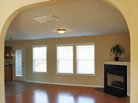 4403 Broomstraw Ct, Durham, NC 27704 photo 2
