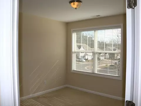 4403 Broomstraw Ct, Durham, NC 27704 photo 11