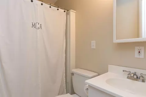 600 E Whitaker Mill Rd, Raleigh, NC 27608 photo 8