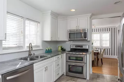 600 E Whitaker Mill Rd, Raleigh, NC 27608 photo 6