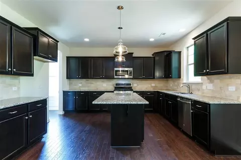 1004 Lubbock Ln, Durham, NC 27703 photo 9