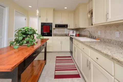 919 Milton Rd, Durham, NC 27712 photo 10