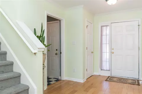 818 Shackleton Rd, Apex, NC 27502 photo 2