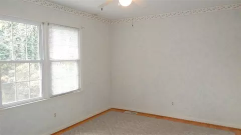 322 E Millbrook Rd, Raleigh, NC 27609 photo 10